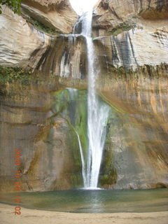 114 704. Escalante - Calf Creek trail - waterfall