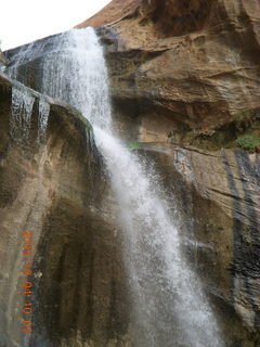 119 704. Escalante - Calf Creek trail - waterfall