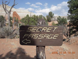 262 704. Escalante to Kodachrome - Panorama trail - Secret Passage sign