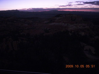 4 705. Bryce Canyon - rim from Fairyland to Sunrise - early dawn