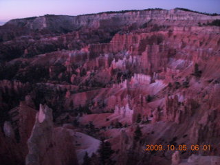 Bryce Canyon - rim from Fairyland to Sunrise - early dawn
