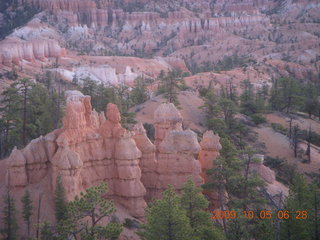 32 705. Bryce Canyon - rim from Fairyland to Sunrise