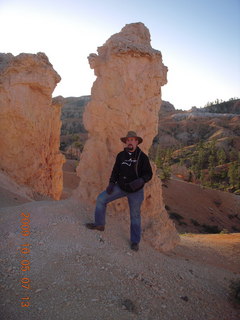 43 705. Bryce Canyon - Fairyland trail - Neil - Adam's chosen hoodoo