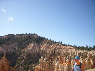 85 705. Bryce Canyon - Fairyland trail - Adam