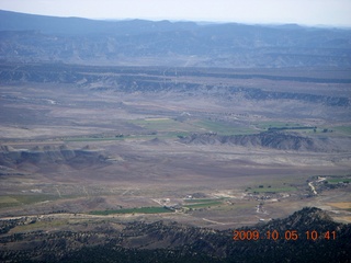 89 705. aerial - Utah - Tropic area