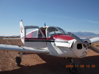 N4372J at Angel Point airstrip