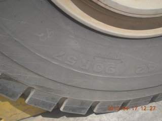 Bagdad (E51) mine tour - repair facility - tire detail