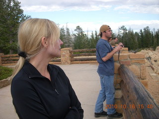 54 7cg. Bryce Canyon - Kristina and Sean