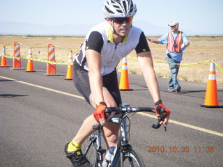 Safford fly-in and half marathon - bicyclists