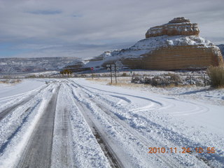 23 7dq. Moab trip - drive to Canyonlands Needles snow covered road