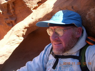 26 7dr. Moab trip - Arches Devil's Garden hike - Adam