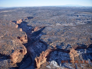 Moab trip - Arches Devil's Garden hike - Adam in hole in rock