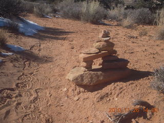 151 7ds. Moab trip - Needles - Confluence Overlook hike - interesting cairn