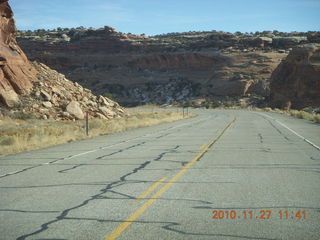 118 7dt. Moab trip - drive from Canyonlands