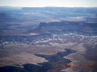 178 7dt. Moab trip - aerial - Canyonlands - Green River side