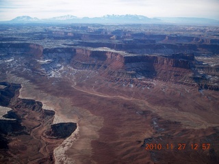 181 7dt. Moab trip - aerial - Canyonlands - Green River side