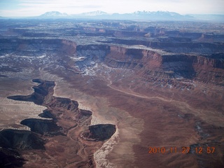 182 7dt. Moab trip - aerial - Canyonlands - Green River side