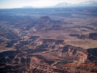 196 7dt. Moab trip - aerial - Canyonlands - Green River side