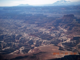 198 7dt. Moab trip - aerial - Canyonlands - Green River side