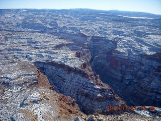 220 7dt. Moab trip - aerial - Canyonlands - snow