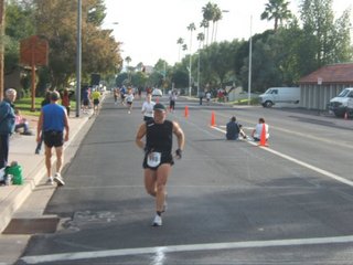 1370 7e5. Fiesta Bowl race - Adam running