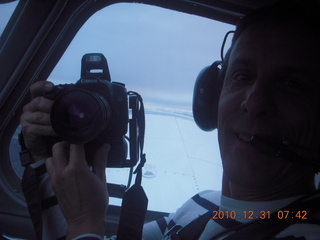 Luiz flying in N8377W