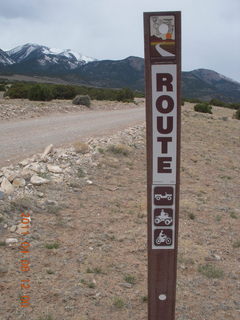 108 7j6. Eagle City airstrip run - route marker