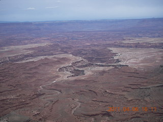 177 7j6. Canyonlands Mesa Arch view