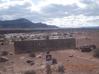 Canyonlands Lathrop hike/run - sign