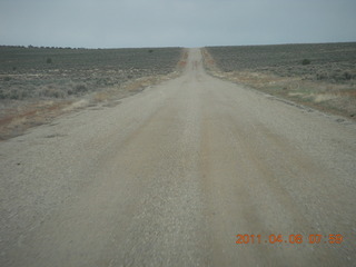 dirt road drive to Anticline Overlook