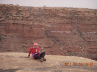 262 7j8. Canyonlands Needles Slickrock hike - Adam (tripod)