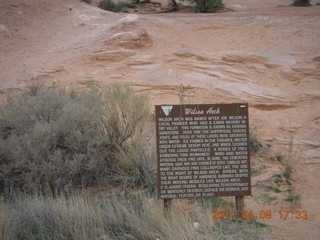 327 7j8. drive from Needles back to Moab - Wilson Arch sign