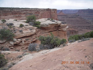 drive to Dead Horse Point - bicyclists