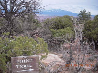 270 7j9. Dead Horse Point - Basin View hike sign