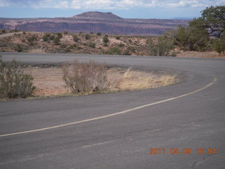 314 7j9. drive back from Dead Horse Point to Moab