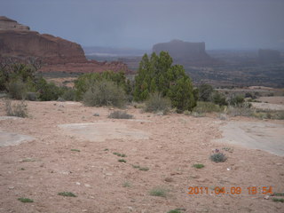 316 7j9. drive back from Dead Horse Point to Moab - hazy view