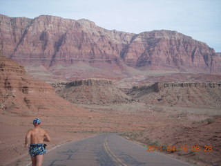 1493 7jg. Marble Canyon run - Adam running