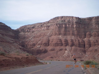 1500 7jg. Marble Canyon run - Adam running