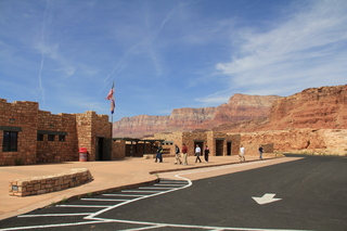 Ruhil's pictures - Marble Canyon - Adam and Dave running