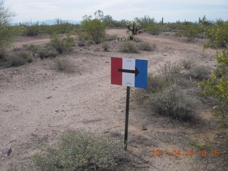77 7jp. Vulture Mine airstrip run - sign