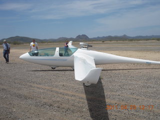 214 7jp. Pleasant Valley airstrip - jet-powered glider
