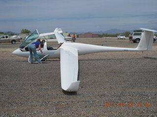 217 7jp. Pleasant Valley airstrip - jet-powered glider