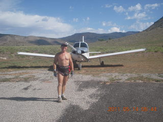 Ruhil's pictures - Marble Canyon - Adam and Dave running