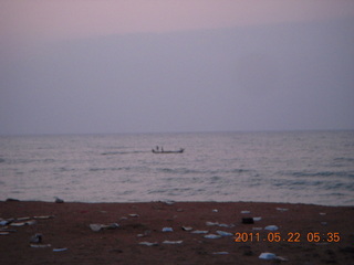 10 7kn. India - Puducherry (Pondicherry) run - Bay of Bengal beach