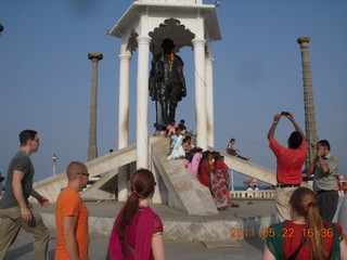 130 7kn. India - afternoon group in Puducherry (Pondicherry)  - Bay of Bengal beach area - Nehru statue