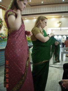 49 7kp. India - Puducherry (Pondicherry) - Randeep's wedding - Julianne, Lydia