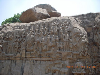183 7kp. India - Mamallapuram - bas relief
