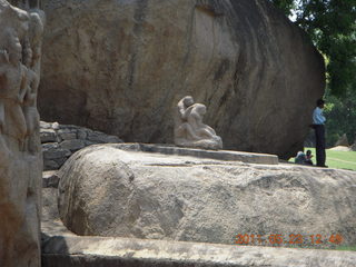 188 7kp. India - Mamallapuram - bas relief