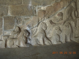 206 7kp. India - Mamallapuram - bas relief area