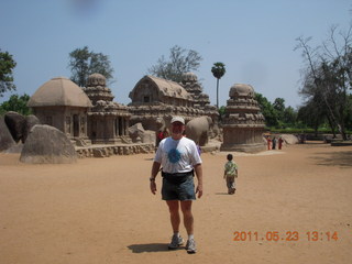 241 7kp. India - Mamallapuram - Adam - animal sculptures and temples